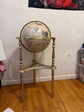 Vintage Style Globe Bar Cart in Gold Finish